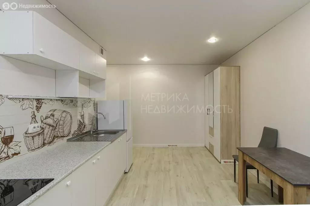 Квартира-студия: Тюмень, улица Первооткрывателей, 2 (28 м) - Фото 2