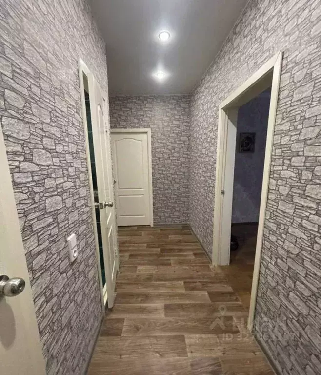 2-к кв. Свердловская область, Верхняя Пышма Красноармейская ул., 21 ... - Фото 2