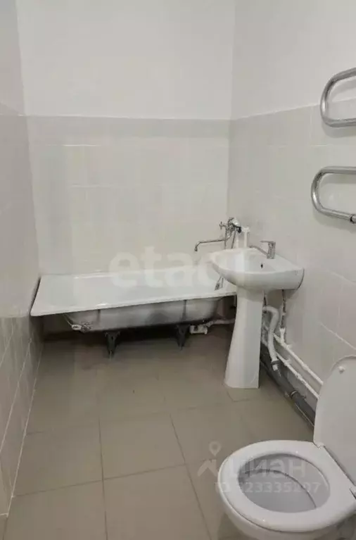 2-к кв. Саха (Якутия), Якутск ул. Александра Захарченко, 9 (46.4 м) - Фото 1