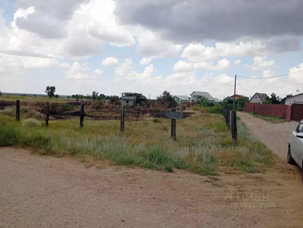 Участок в Волгоградская область, Городищенский район, Новонадеждинское ... - Фото 0