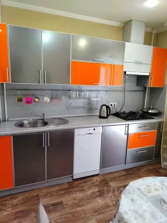 2-к кв. Ямало-Ненецкий АО, Новый Уренгой Оптимистов мкр, 3/2 (75.0 м) - Фото 0