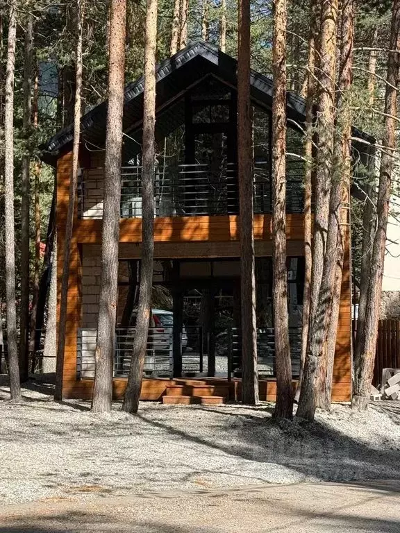 Дом в Кабардино-Балкария, Эльбрусский район, с. Терскол  (80 м) - Фото 1