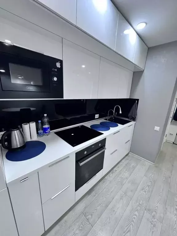 1-к кв. Крым, Симферополь ул. Караманова, 3 (48.0 м) - Фото 1