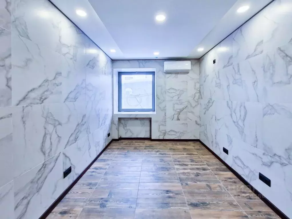 Офис в Свердловская область, Первоуральск просп. Ильича, 3/1 (11 м) - Фото 1