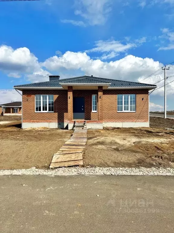 Коттедж в Татарстан, Лаишевский район, Кирбинское с/пос, д. Травкино ... - Фото 1