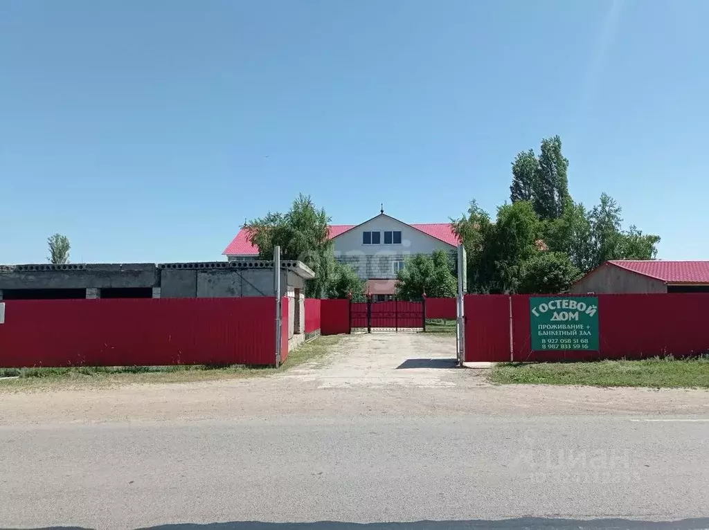 Дом в Саратовская область, Ровенский район, с. Тарлыковка Рабочая ул., ... - Фото 1