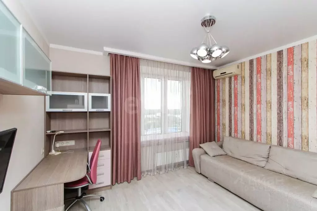 1-к кв. Тюменская область, Тюмень Полевая ул., 105к4 (45.0 м) - Фото 0
