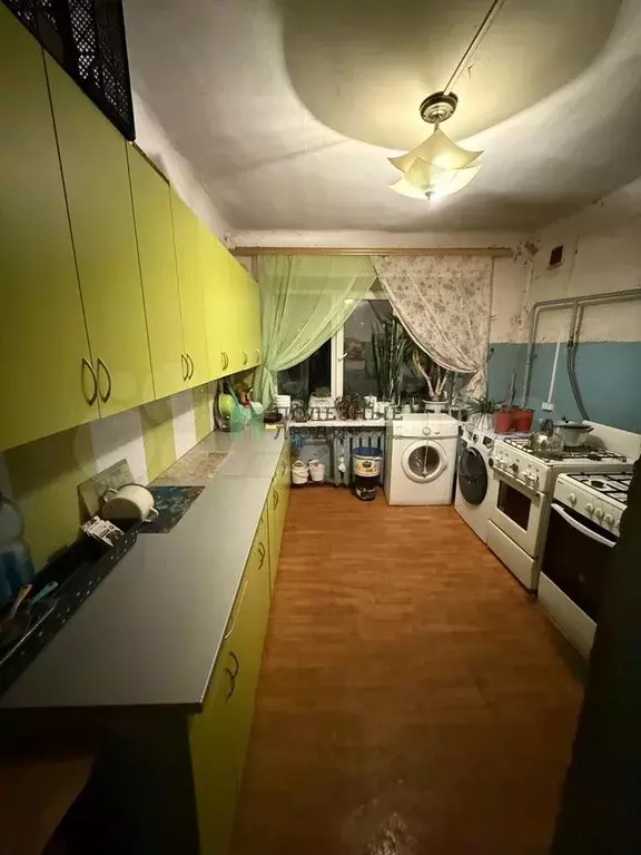 Комната 10,7 м в 5-к., 5/5 эт. - Фото 0
