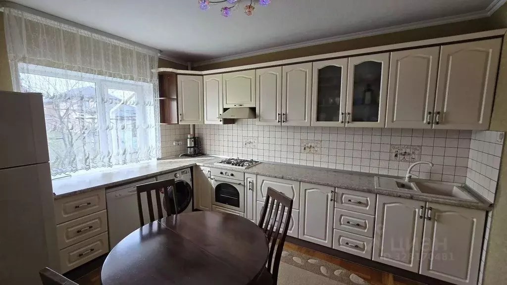 Дом в Адыгея, Майкоп ул. Калинина, 444 (172 м) - Фото 1