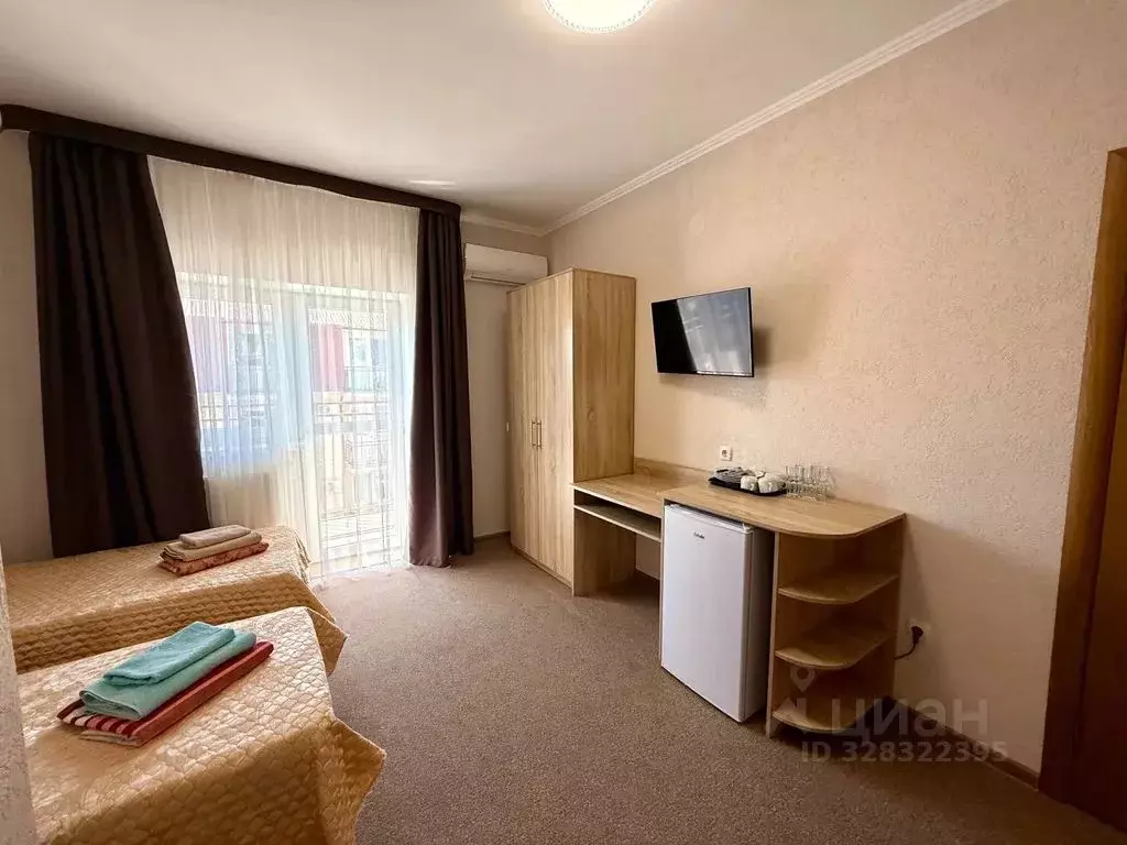 Комната Крым, Сакский район, Новофедоровка пгт ул. Дегтярева, 1 - Фото 2