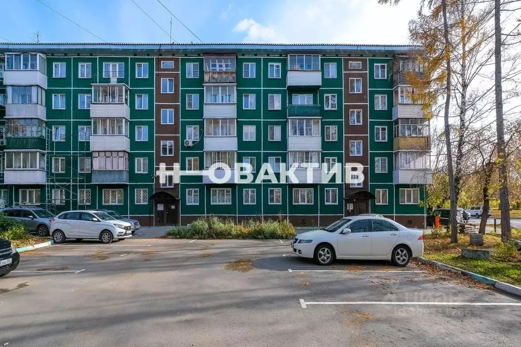 2-к кв. Новосибирская область, Новосибирск ул. Есенина, 49 (42.8 м) - Фото 0