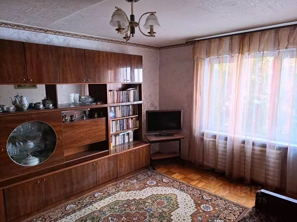 3-к кв. Удмуртия, Ижевск ул. 30 лет Победы, 23 (53.7 м) - Фото 1