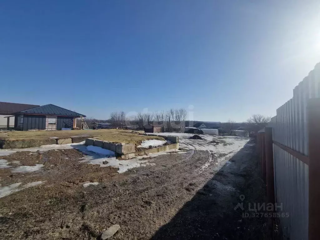 Участок в Белгородская область, Алексеевка пер. 3-й Кирова, 4 (10.0 ... - Фото 1