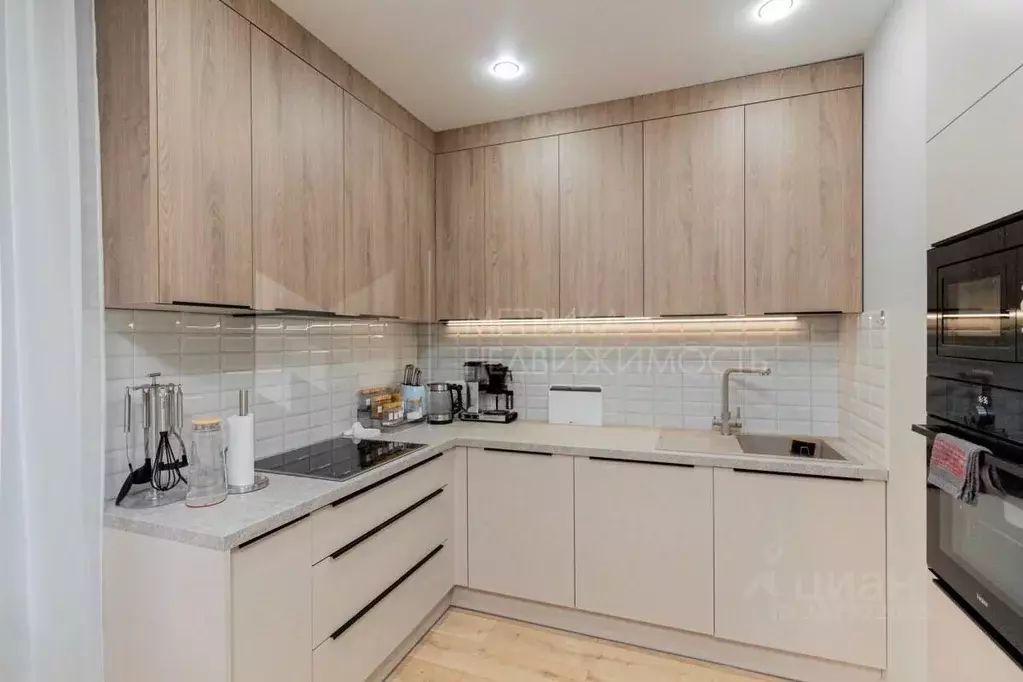 2-к кв. Тюменская область, Тюмень ул. Тимофея Кармацкого, 7 (84.7 м) - Фото 1