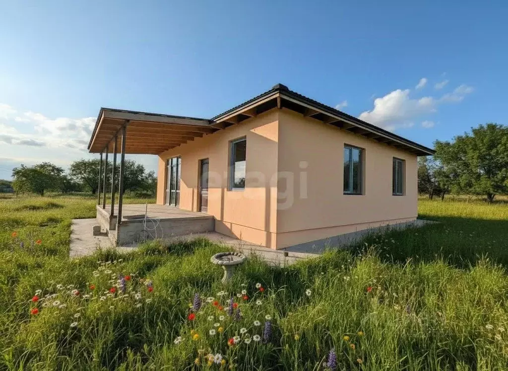 Дом в Крым, Симферопольский район, 3-й массив садовые участки ул. ... - Фото 2