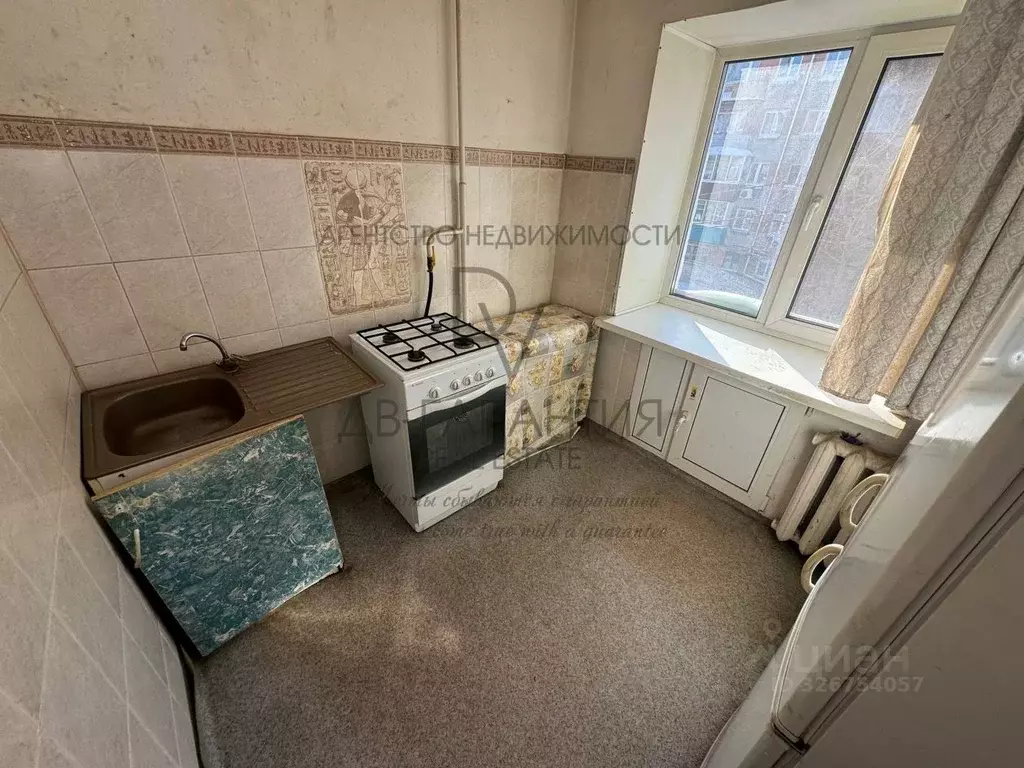 2-к кв. Хабаровский край, Комсомольск-на-Амуре ул. Лазо, 108к3 (41.8 ... - Фото 1