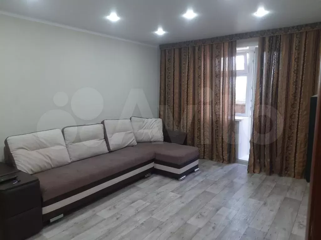 1-к. квартира, 40 м, 5/10 эт. - Фото 0