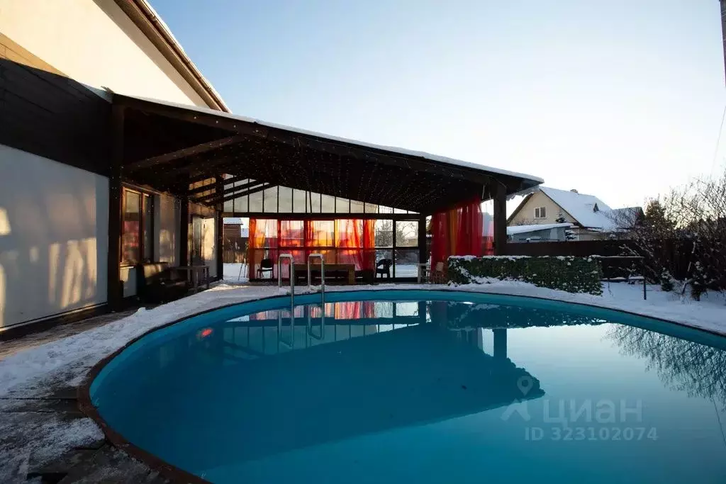 Дом в Санкт-Петербург пос. Парголово, Хабаровская ул., 1 (200 м) - Фото 1