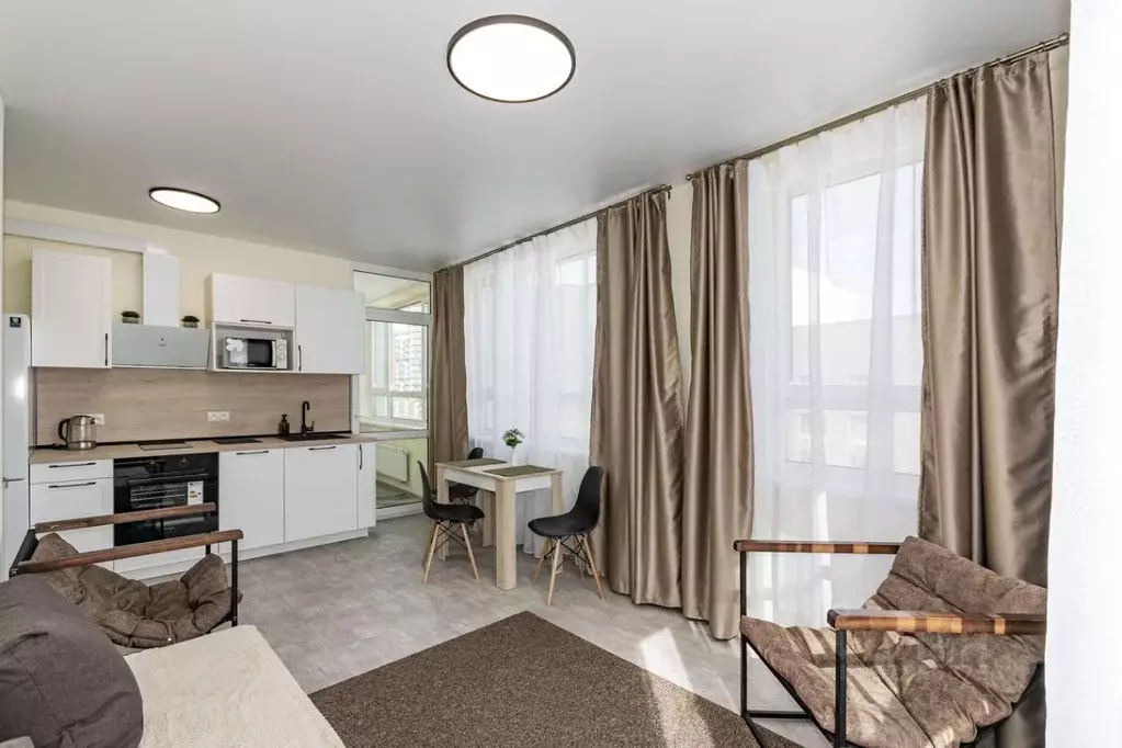 1-к кв. Свердловская область, Екатеринбург ул. Репина, 109 (42.4 м) - Фото 1