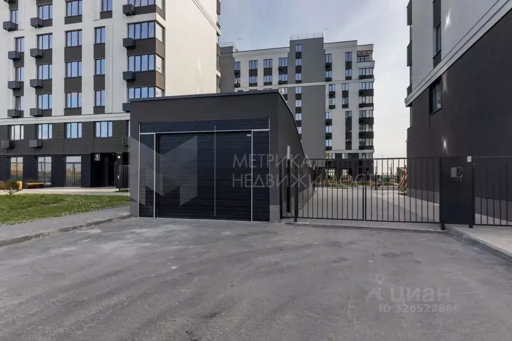 Гараж в Тюменская область, Тюмень ул. Тимофея Кармацкого, 3 (20 м) - Фото 1