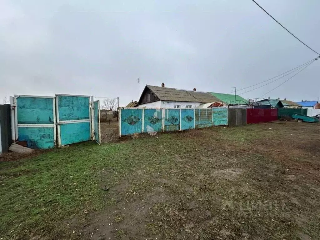 Дом в Саратовская область, Энгельсский район, Безымянское ... - Фото 2