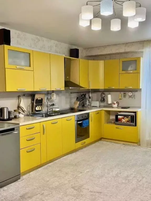 3-к кв. Татарстан, Набережные Челны 37-й комплекс, 20Г (105.3 м) - Фото 0