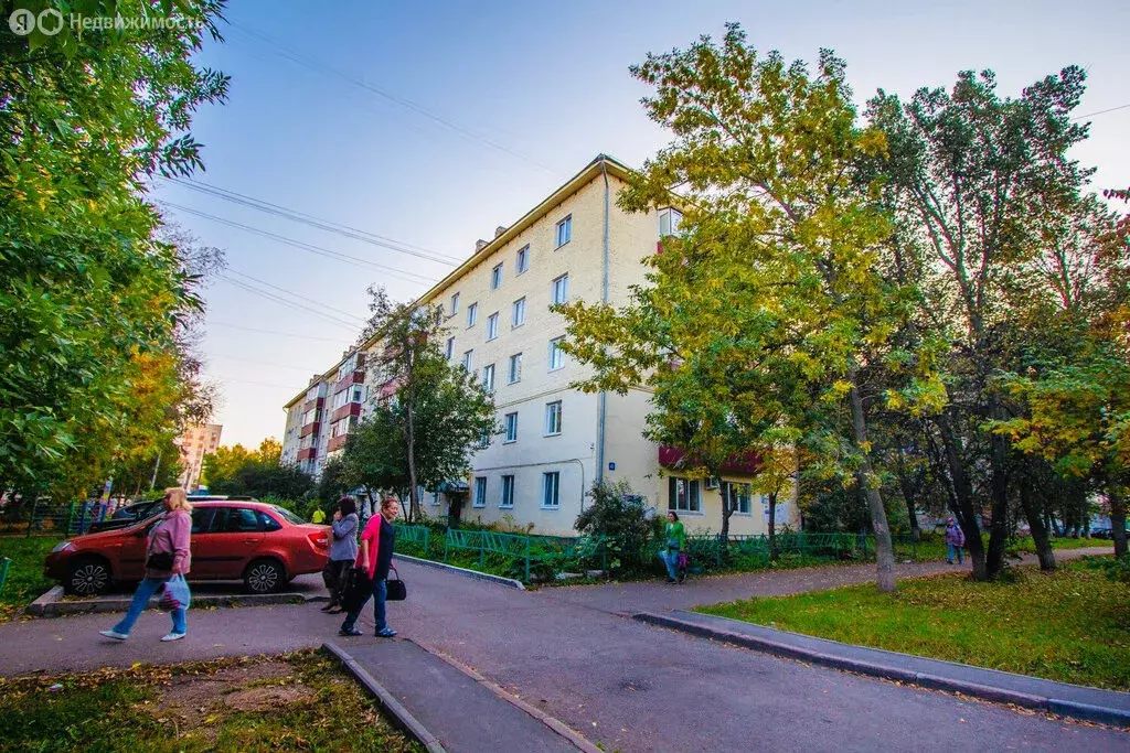 3-комнатная квартира: Уфа, улица Степана Халтурина, 45 (51 м) - Фото 0