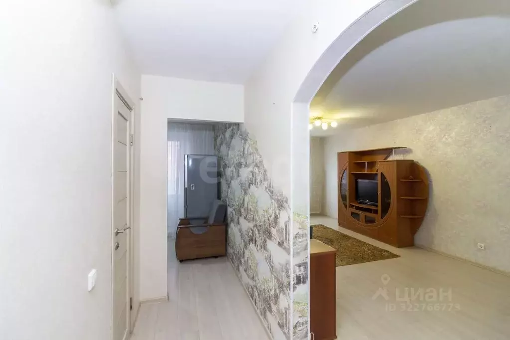 1-к кв. Тюменская область, Тюмень Кремлевская ул., 89 (43.6 м) - Фото 1