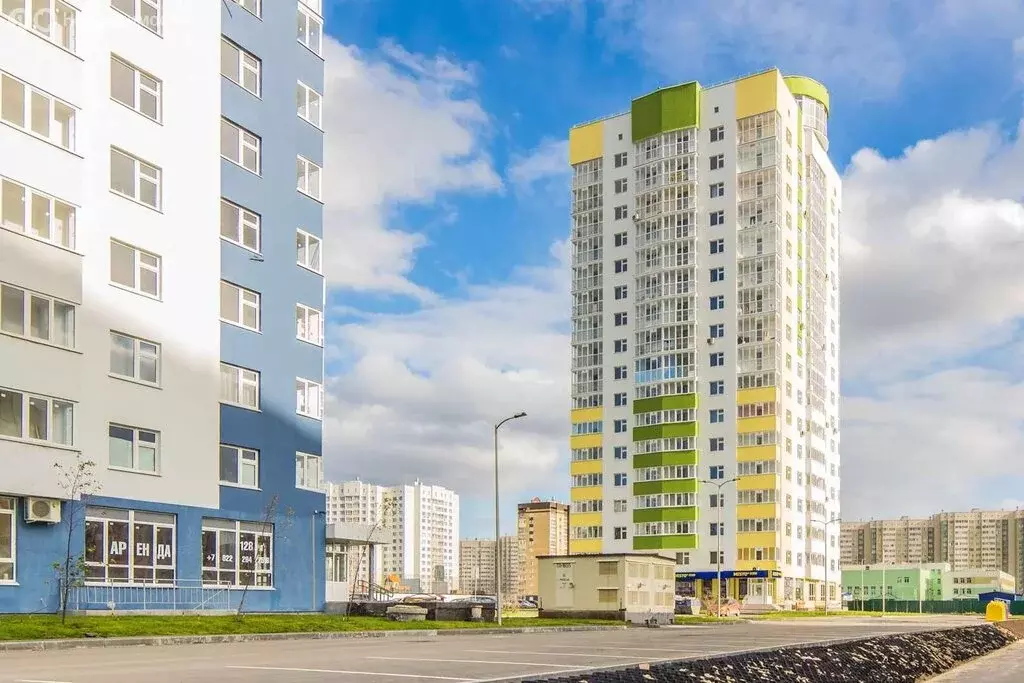 1-комнатная квартира: Тюмень, улица Николая Зелинского, 16 (34 м) - Фото 1