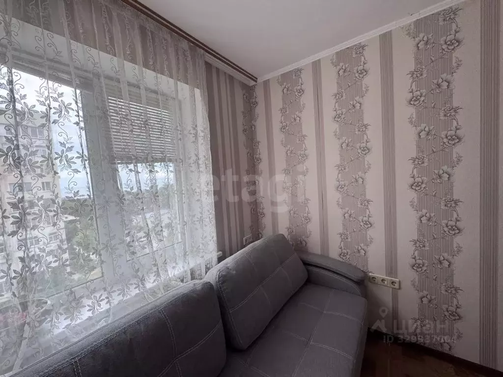 2-к кв. Крым, Щелкино Ленинский район, 88 (51.7 м) - Фото 1