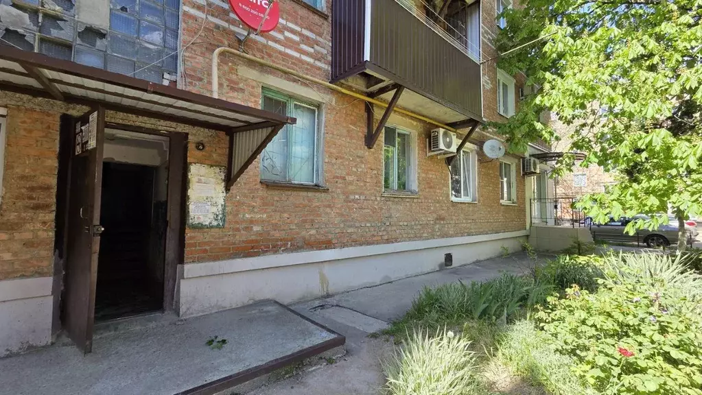 Комната Краснодарский край, Тихорецк ул. Калинина, 28 (11.9 м) - Фото 1