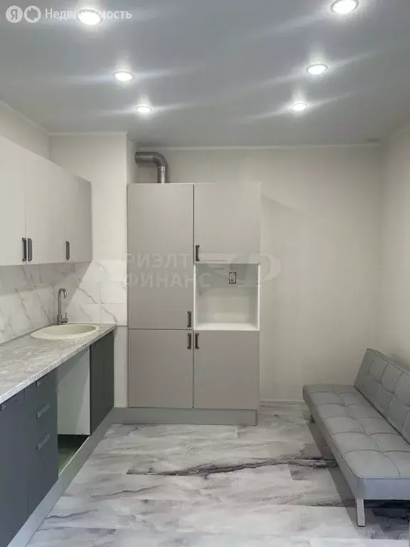 3-комнатная квартира: Калининград, Миргородская улица, 2 (67 м) - Фото 2