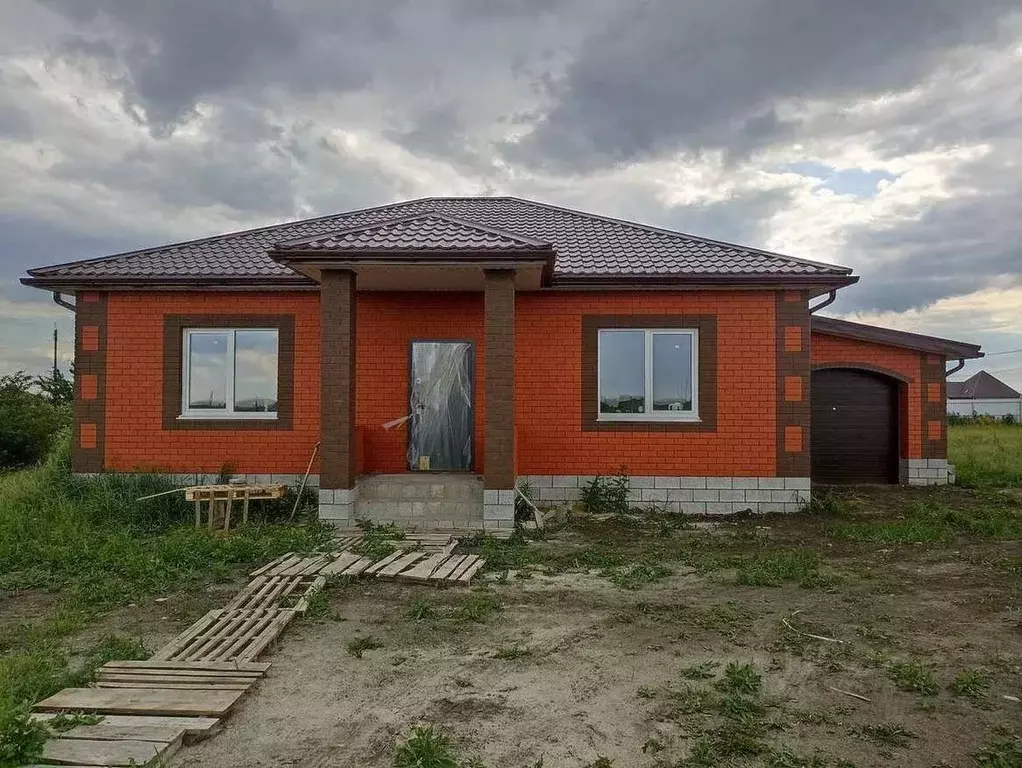 Дом в Белгородская область, Белгородский район, Разумное рп ул. ... - Фото 0