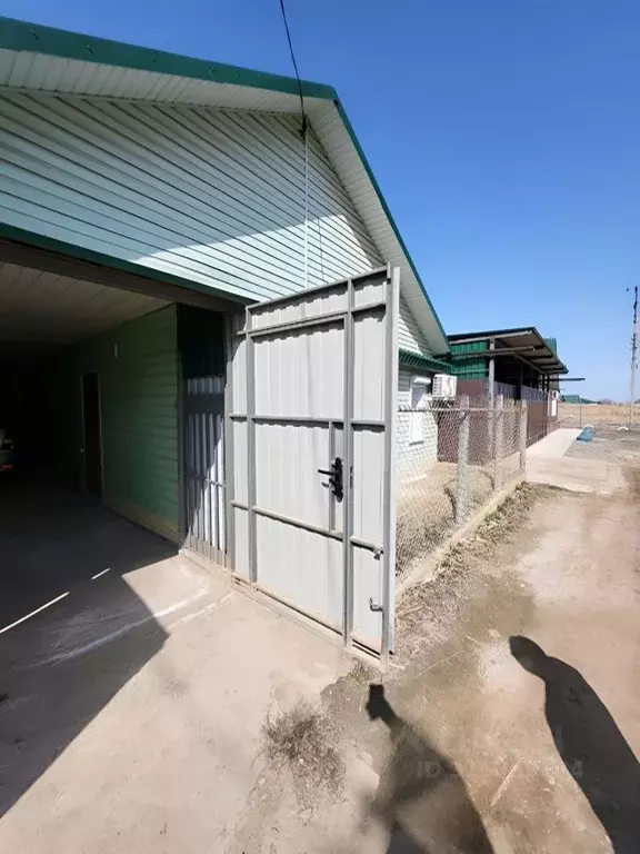 Дом в Астраханская область, Астрахань Приволжская ул. (53 м) - Фото 0