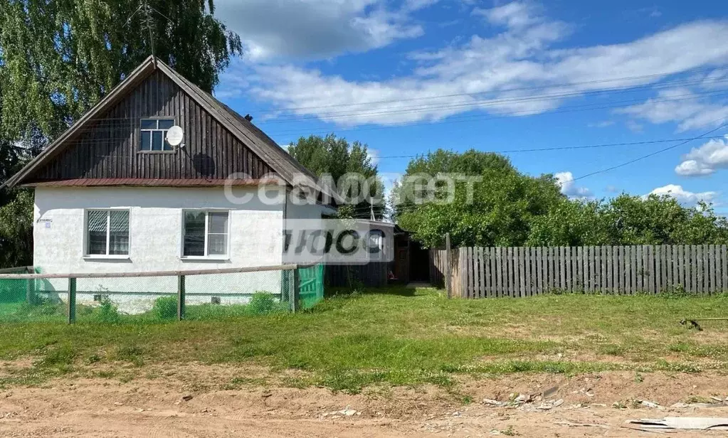 Дом в Кировская область, Белохолуницкий район, Всехсвятское с/пос, с. ... - Фото 0