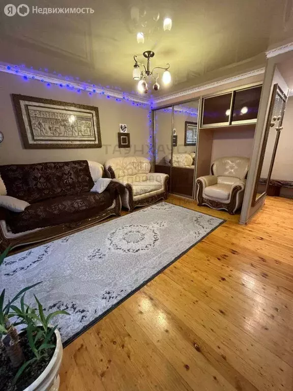 3-комнатная квартира: Нефтекамск, улица Карла Маркса, 12 (64.2 м) - Фото 2