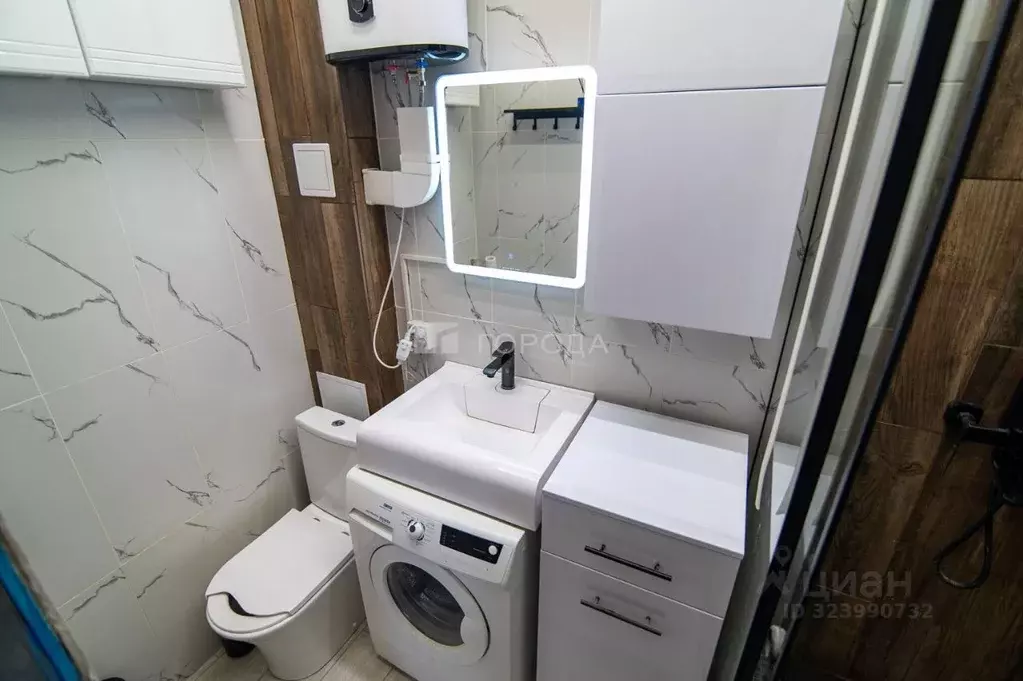 3-к кв. Алтайский край, Барнаул ул. Матросова, 11 (65.9 м) - Фото 1