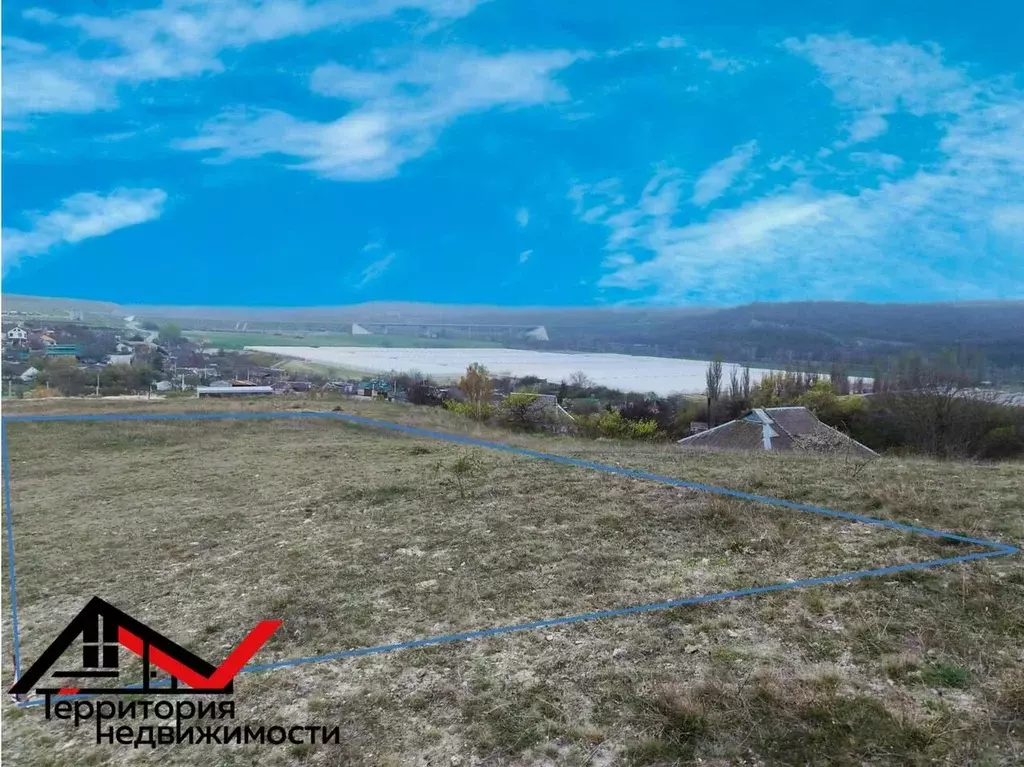Участок в Севастополь с. Пироговка, ул. Угловая (9.0 сот.) - Фото 1