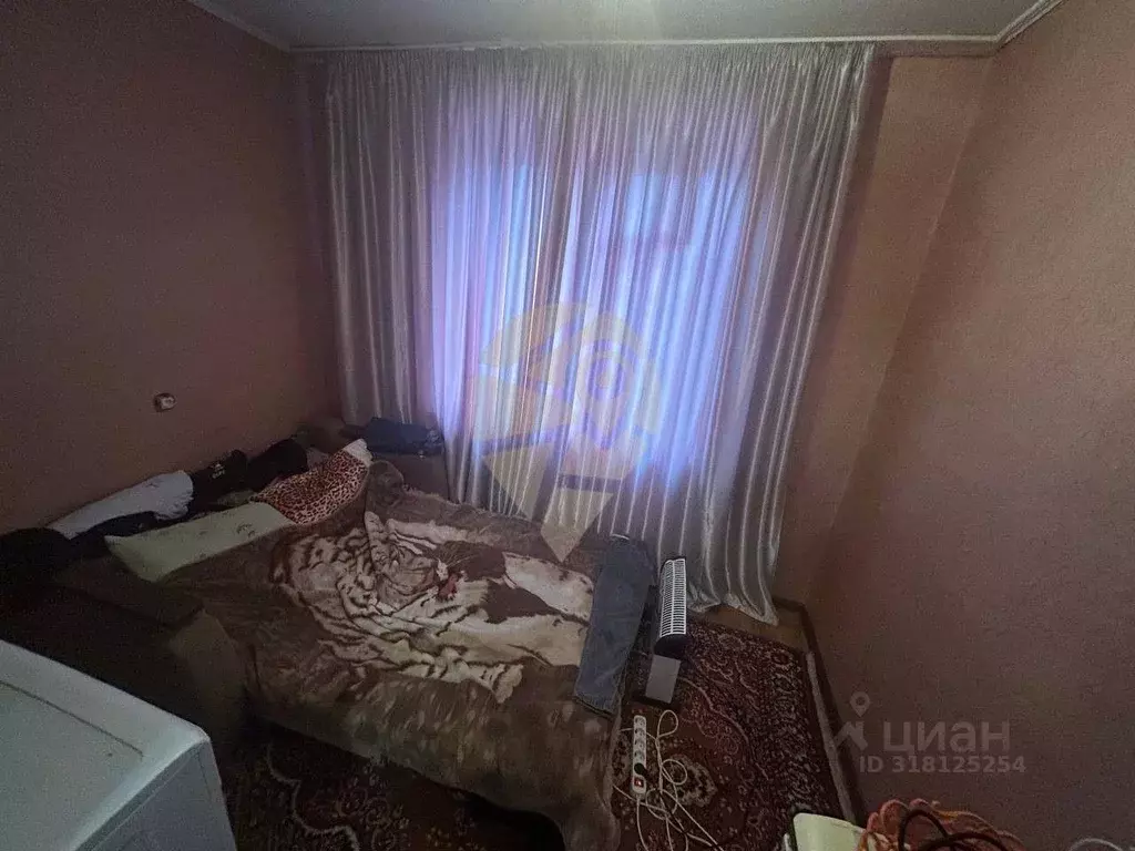 1-к кв. Белгородская область, Старый Оскол Интернациональный мкр, 28 ... - Фото 0