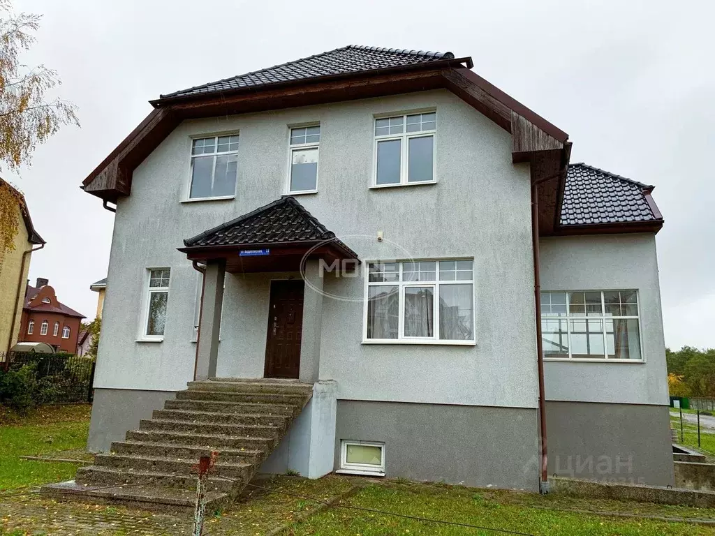 Дом в Калининградская область, Калининград Андреевская ул., 11 (220 м) - Фото 1