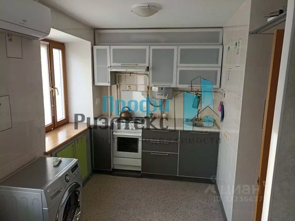 3-к кв. Нижегородская область, Нижний Новгород ул. Саврасова, 10 (58.4 ... - Фото 1