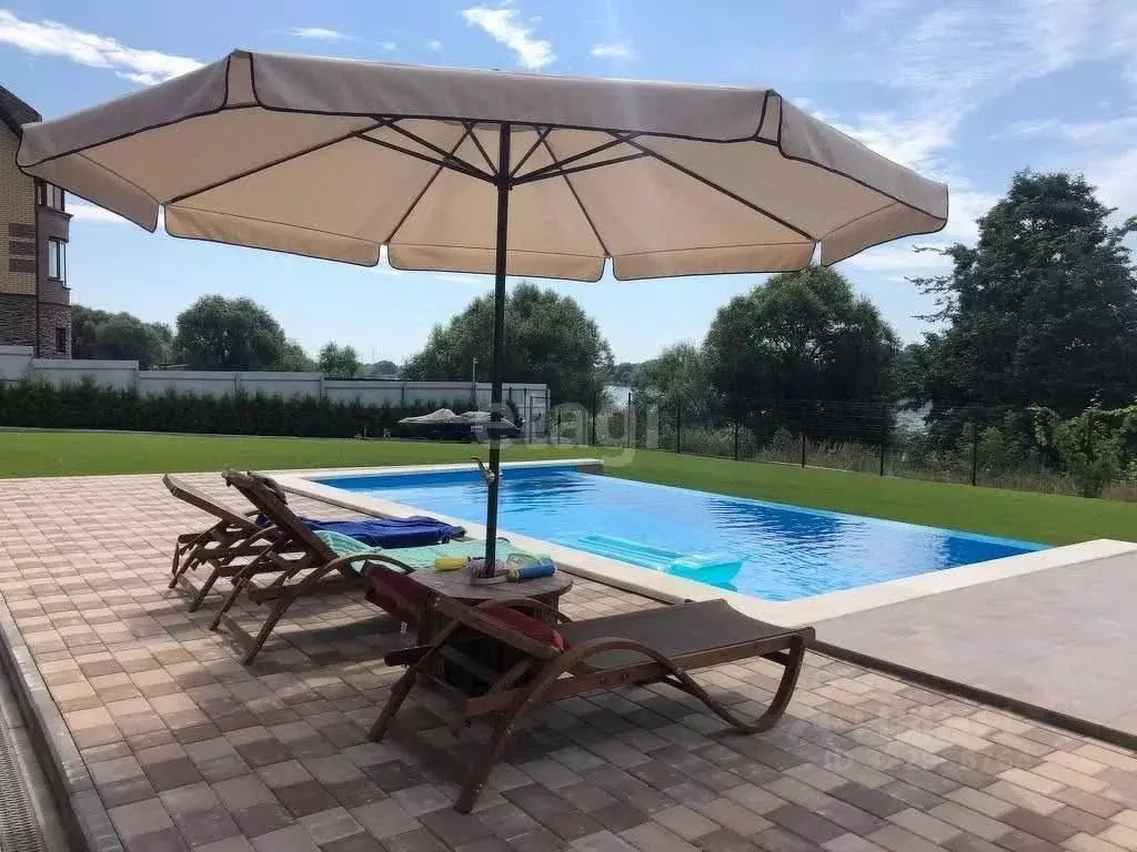 Дом в Липецкая область, Грязинский район, Ярлуковский сельсовет, с. ... - Фото 1