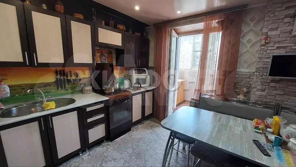 3-к. квартира, 57 м, 2/9 эт. - Фото 0