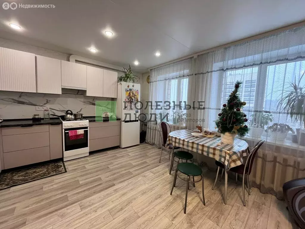 3-комнатная квартира: Ижевск, улица Баранова, 84 (75.2 м) - Фото 1