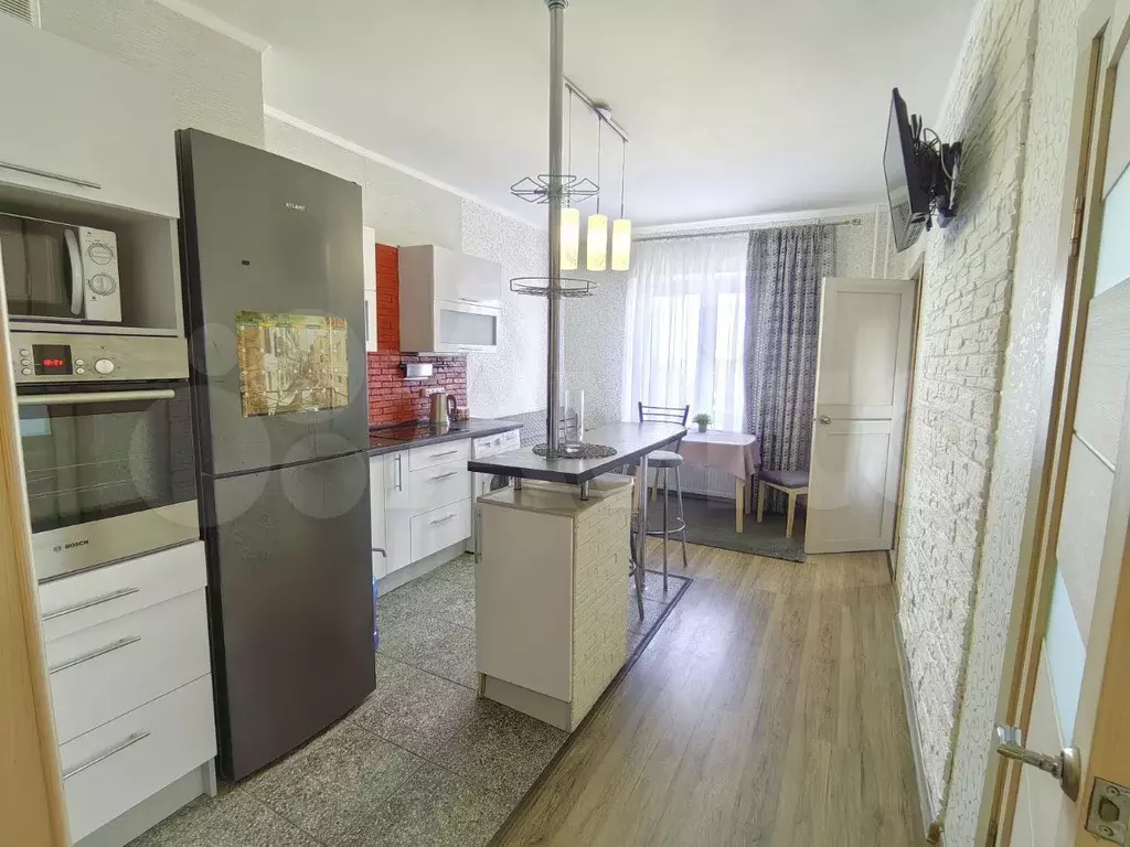 3-к. квартира, 58 м, 6/8 эт. - Фото 1