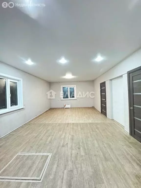 Дом в село Нижняя Иволга, Дачная улица, 7 (195 м) - Фото 1