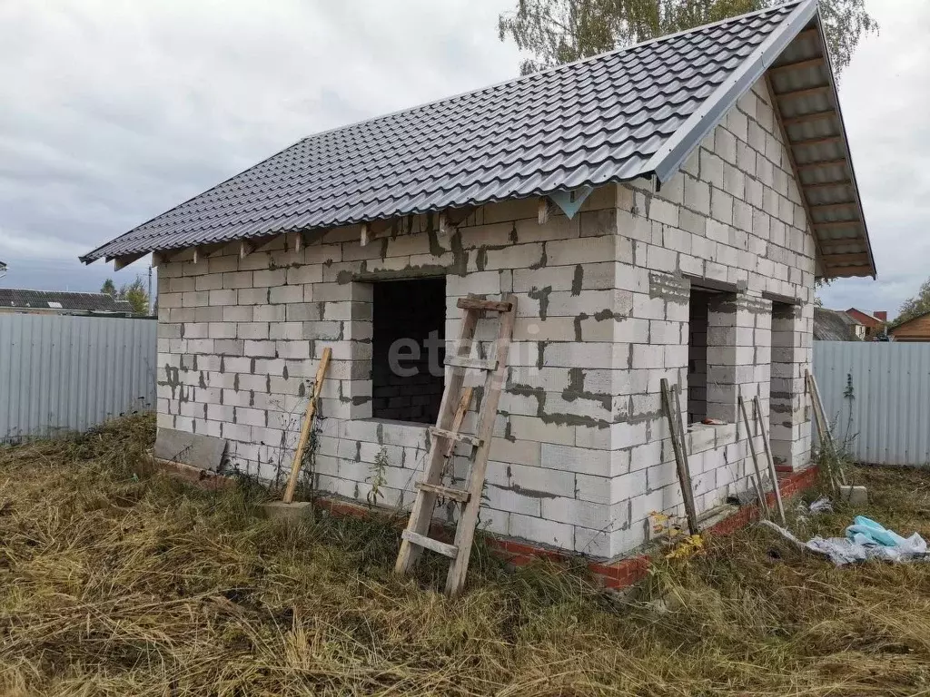 Дом в Калужская область, Кондрово Дзержинский район, Центральная пл. ... - Фото 0