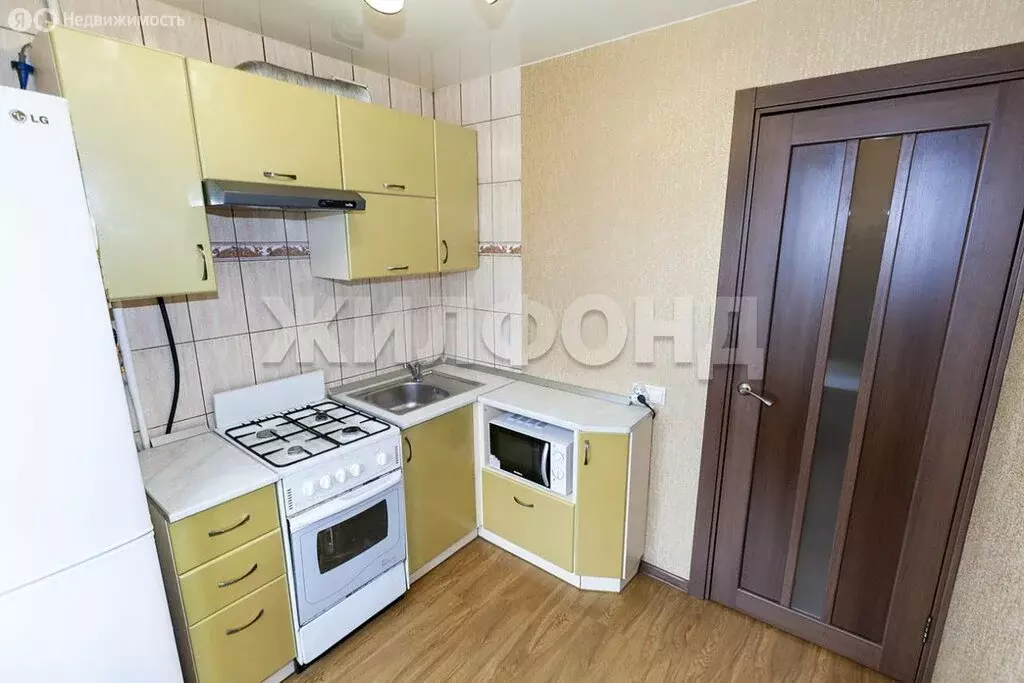 2-комнатная квартира: Барнаул, Северо-Западная улица, 216 (43.9 м) - Фото 1