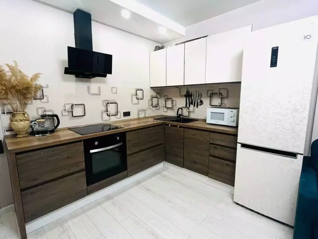 2-к кв. Краснодарский край, Новороссийск Пионерская ул., 39 (64.0 м) - Фото 0