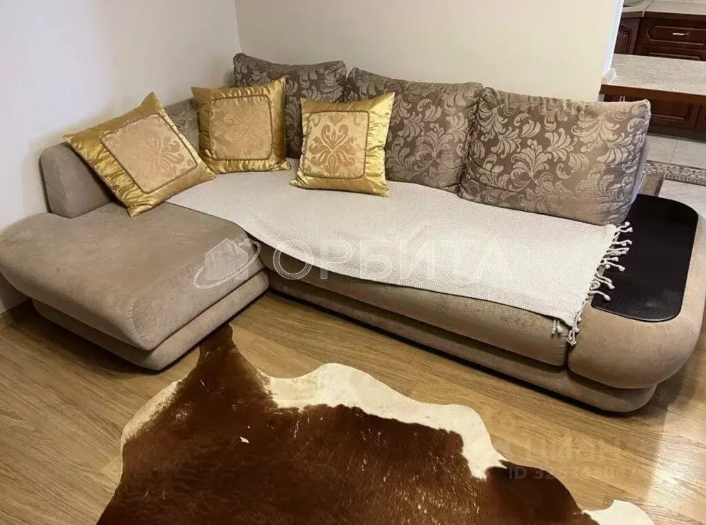 2-к кв. Тюменская область, Тюмень ул. Щорса, 2 (55.3 м) - Фото 2